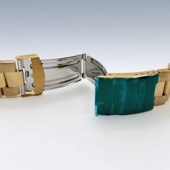 Up for Auction is a Genuine INVICTA Pro Diver Gold Plated 24mm WATCH BRACELET - Picture 2 of 2